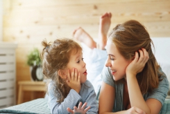 父母怎么刺激兩歲寶寶說(shuō)話？