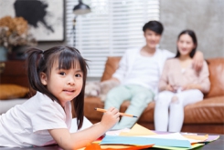 孩子兩歲還不開(kāi)口說(shuō)話，該怎么辦？