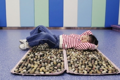 關(guān)注孩子的感覺失調(diào)癥狀，感統(tǒng)訓(xùn)練是父母的關(guān)鍵