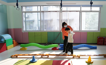 優(yōu)佳加感統(tǒng)訓(xùn)練